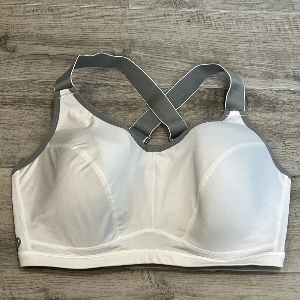 LIVI Active Sports Bra 38G High Support Underwire Hook & Eye White/Gray Mesh